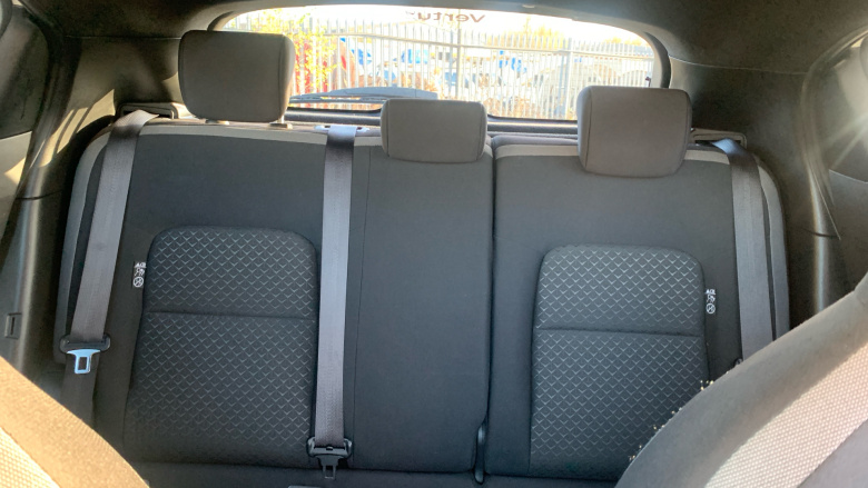 Nissan Juke 1.0 DiG-T N-Connecta 5dr Petrol Hatchback